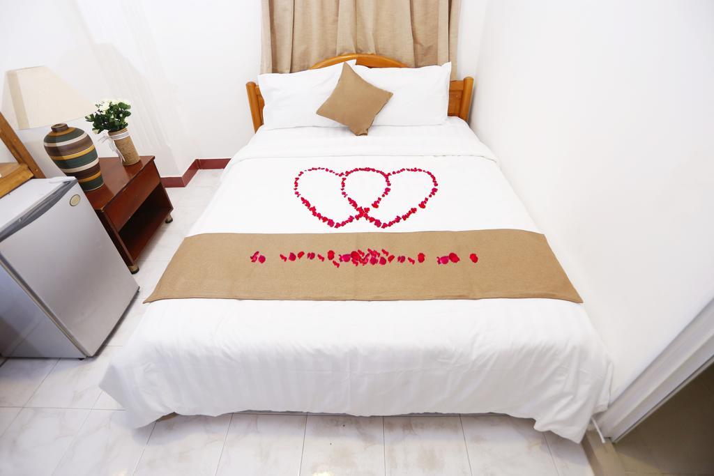 Le Petit Sai Gon Hotel Ho Chi Minh City Exterior photo